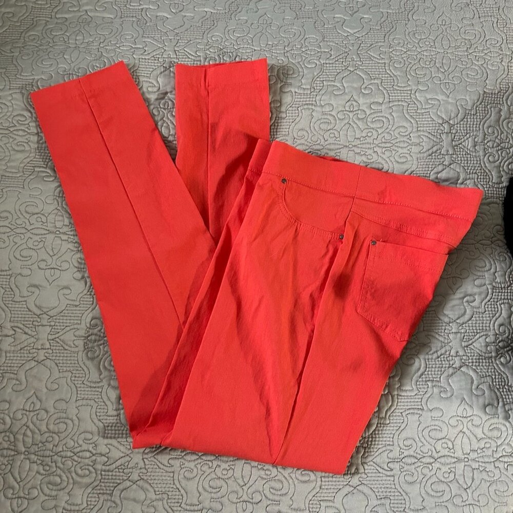 89th & Madison Coral/Orange Capris, elastic waist, size M